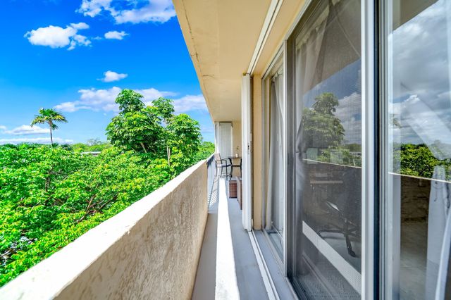 3581 S Ocean Boulevard 3B, South Palm Beach, FL 33480