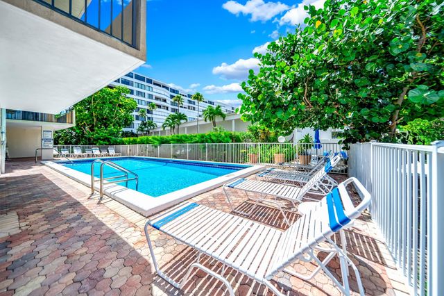 3581 S Ocean Boulevard 3B, South Palm Beach, FL 33480