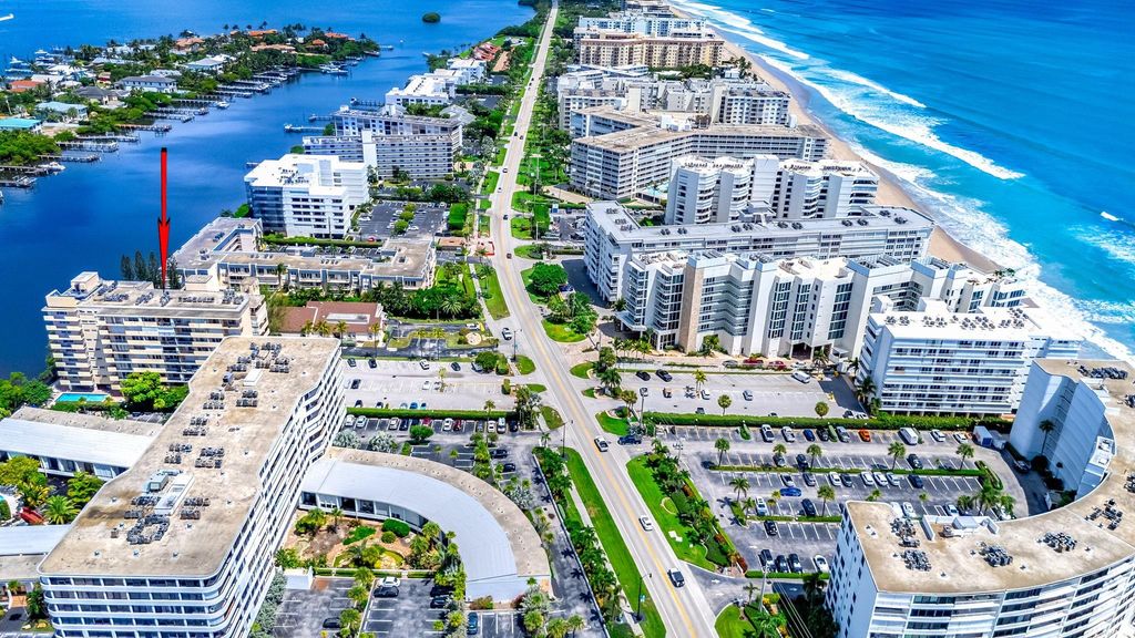 3581 S Ocean Boulevard 3B, South Palm Beach, FL 33480