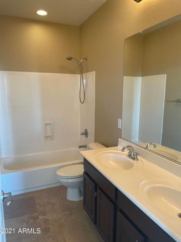 2427 W Eagle Feather Road, Phoenix, AZ 85085