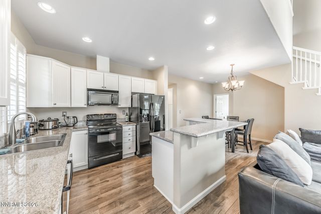 998 Marble Hills Circle, Sparks, NV 89436