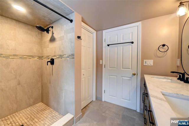 2 Marvin Road, Pequannock Township, NJ 07444