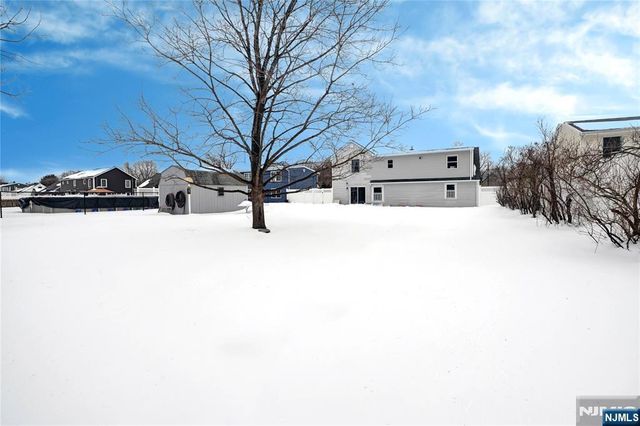 2 Marvin Road, Pequannock Township, NJ 07444