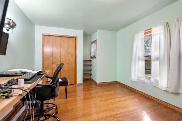 839 S JACKSON STREET, Green Bay, WI 54301