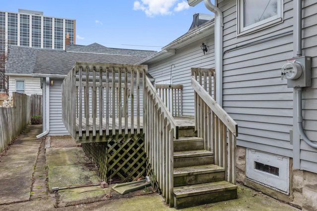 839 S JACKSON STREET, Green Bay, WI 54301