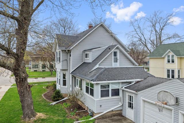839 S JACKSON STREET, Green Bay, WI 54301