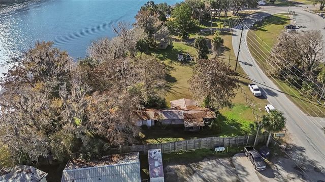 55512 FRONT STREET, Astor, FL 32102