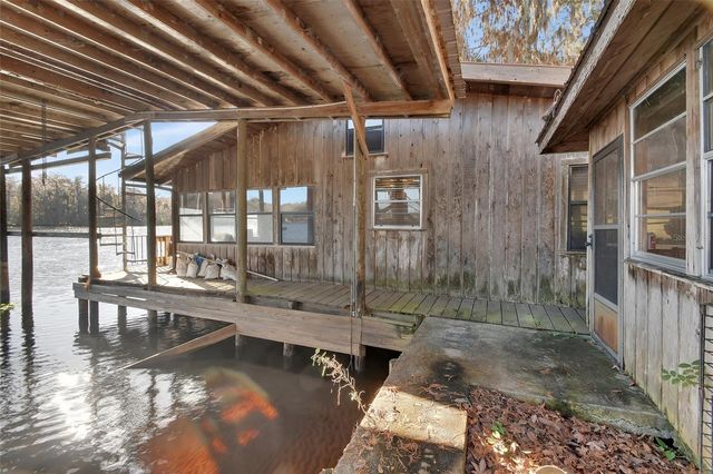 55512 FRONT STREET, Astor, FL 32102