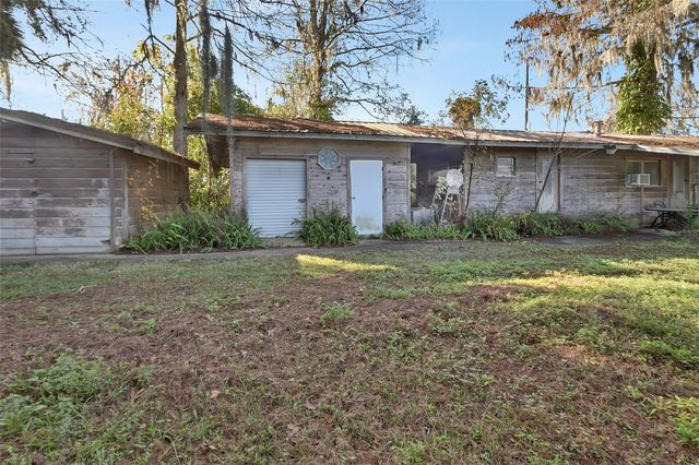 55512 FRONT STREET, Astor, FL 32102