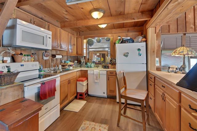 55512 FRONT STREET, Astor, FL 32102