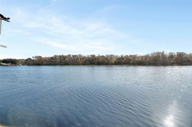 55512 FRONT STREET, Astor, FL 32102