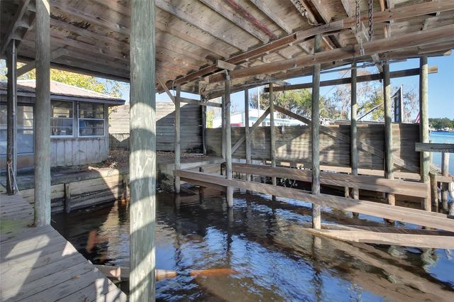 55512 FRONT STREET, Astor, FL 32102