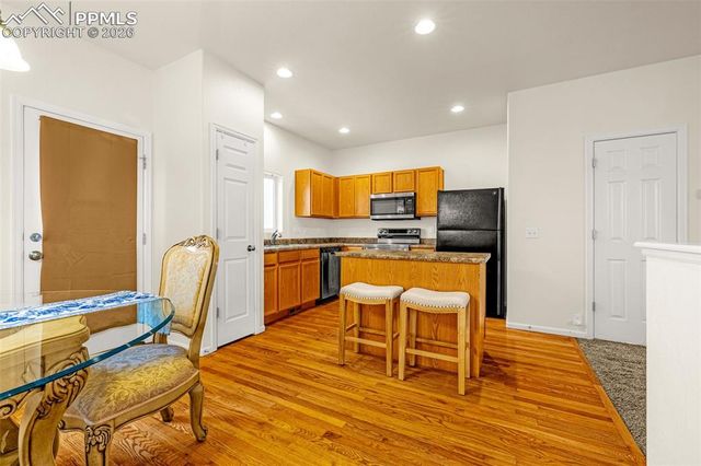 2009 Creekridge Point, Colorado Springs, CO 80910