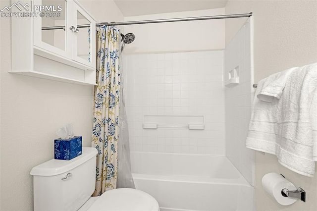 2009 Creekridge Point, Colorado Springs, CO 80910