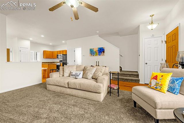 2009 Creekridge Point, Colorado Springs, CO 80910