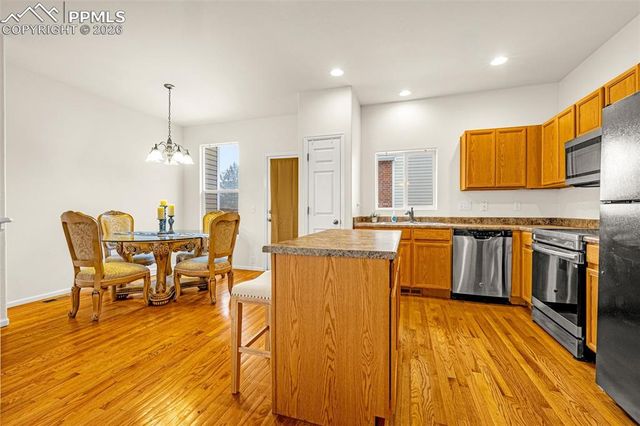 2009 Creekridge Point, Colorado Springs, CO 80910