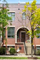 2631 N Hartland Court, Chicago, IL 60614