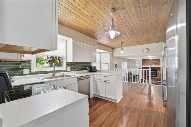 17532 W 116th Street, Olathe, KS 66061