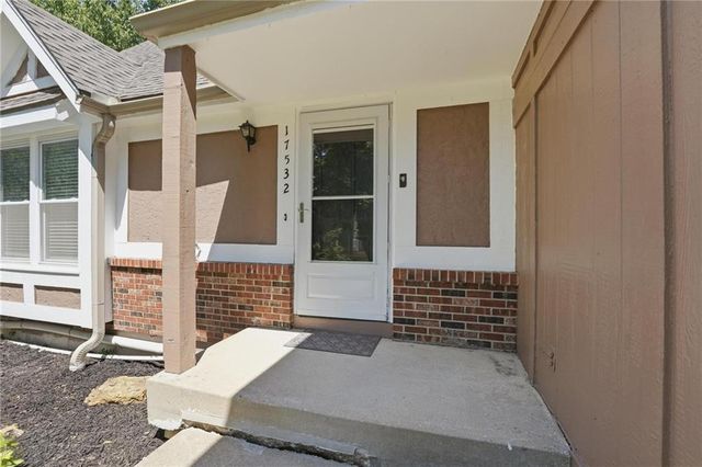 17532 W 116th Street, Olathe, KS 66061