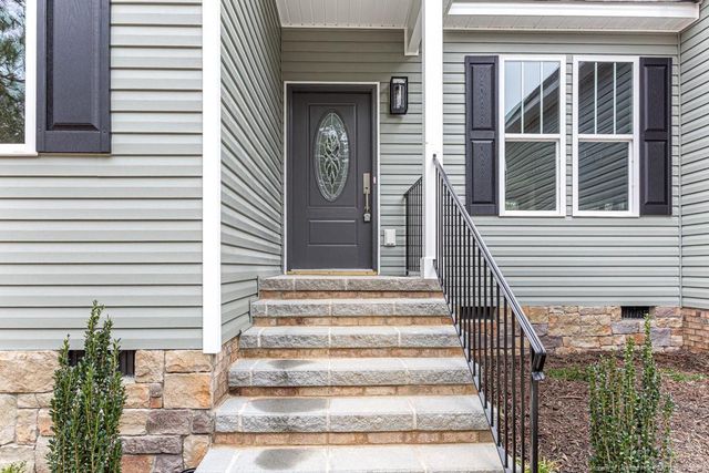 2807 Carolina Way, Sanford, NC 27332