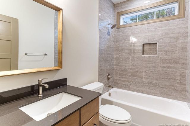 2807 Carolina Way, Sanford, NC 27332