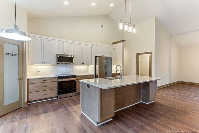 2807 Carolina Way, Sanford, NC 27332