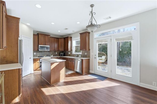 206 Northbrooke Court, Woodstock, GA 30188