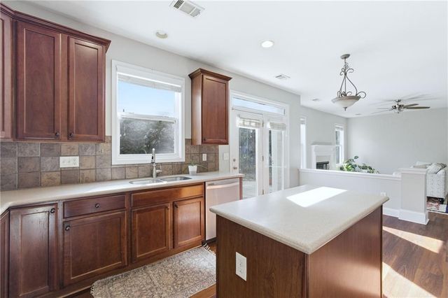 206 Northbrooke Court, Woodstock, GA 30188