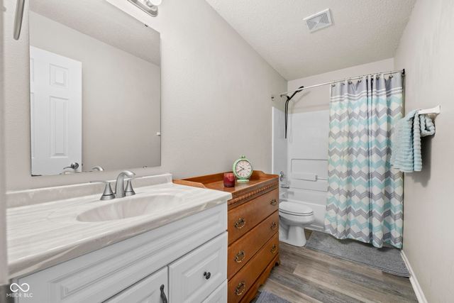 1967 Brookside Court, Greenfield, IN 46140