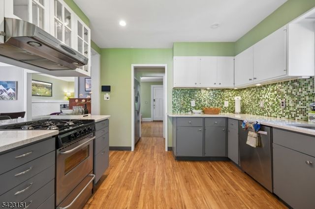 28 Rutgers St, Maplewood Twp., NJ 07040