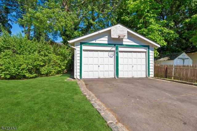 28 Rutgers St, Maplewood Twp., NJ 07040
