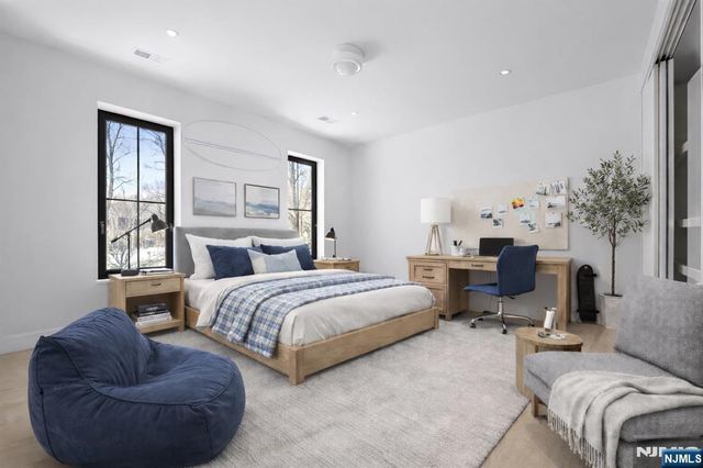 23 Cherry Court, Cresskill, NJ 07626