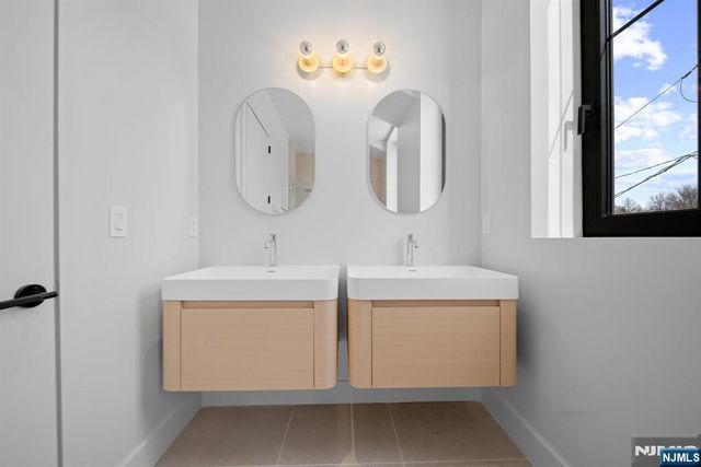 23 Cherry Court, Cresskill, NJ 07626