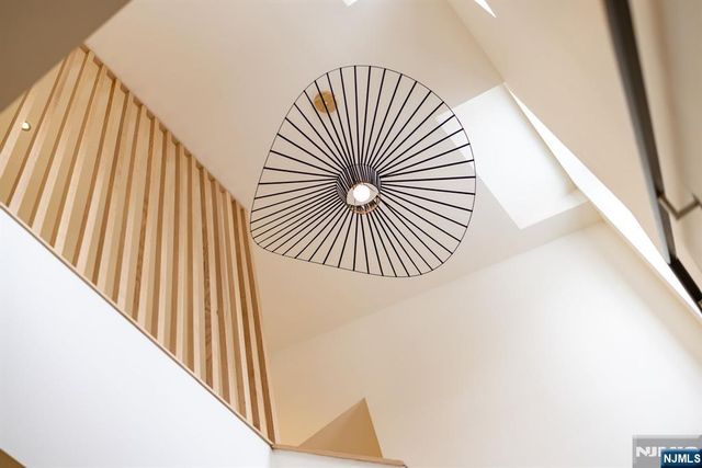 23 Cherry Court, Cresskill, NJ 07626