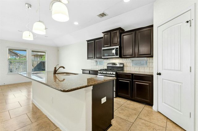 2317 Billy Pat RD, Leander, TX 78641