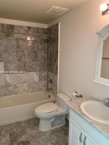 2000 Bay Drive 403, Miami Beach, FL 33141