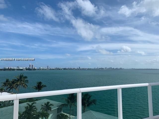 2000 Bay Drive 403, Miami Beach, FL 33141