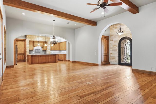 203 Pristine LN, Georgetown, TX 78633