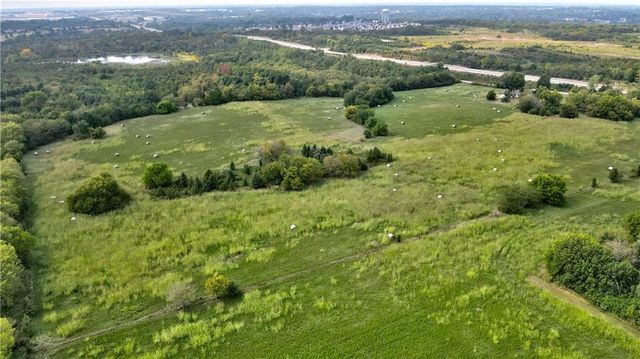 E 147th Street, Grandview, MO 64030