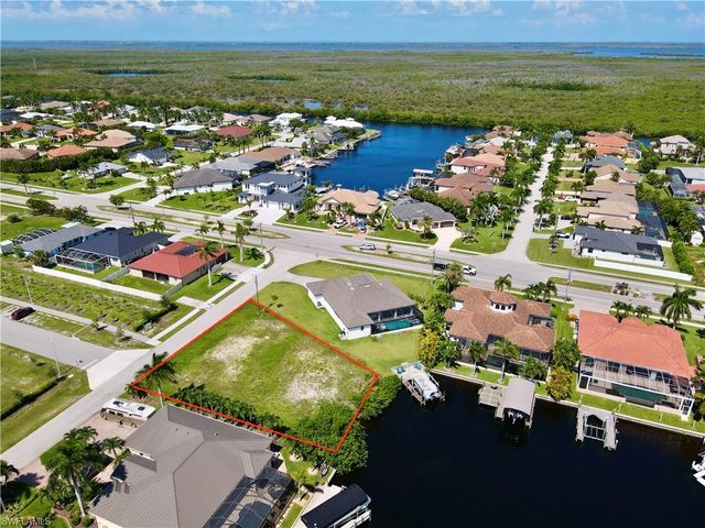 2719 SW 43rd TER, Cape Coral, FL 33914