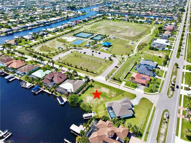 2719 SW 43rd TER, Cape Coral, FL 33914