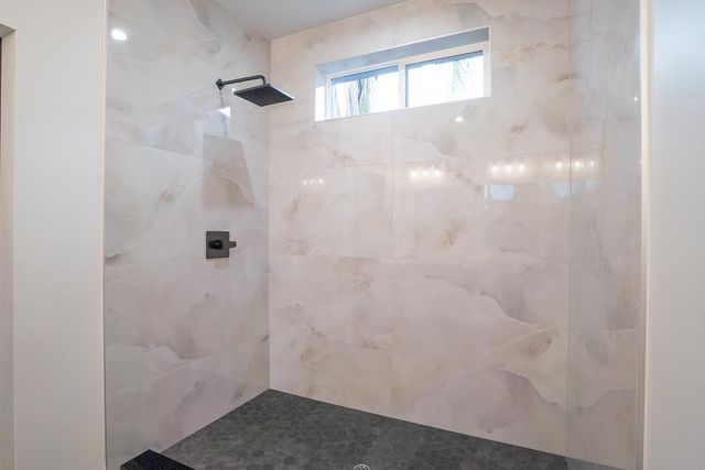 5003 Country Club Dr, Paradise, CA 95969