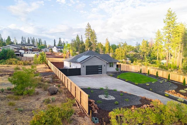 5003 Country Club Dr, Paradise, CA 95969