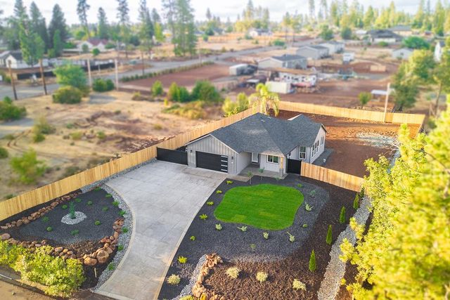 5003 Country Club Dr, Paradise, CA 95969