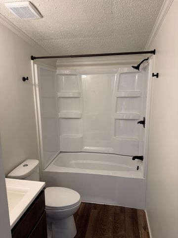 15016 Heritage Drive W, Wheatfield, IN 46392