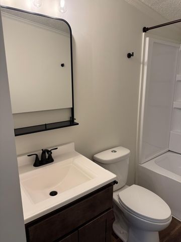 15016 Heritage Drive W, Wheatfield, IN 46392