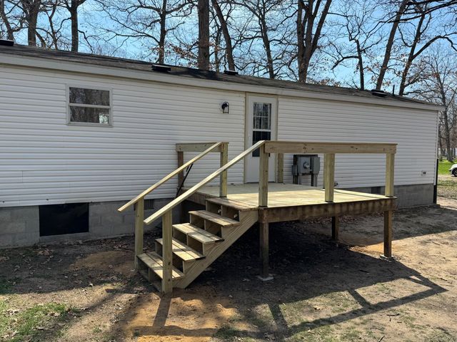 15016 Heritage Drive W, Wheatfield, IN 46392
