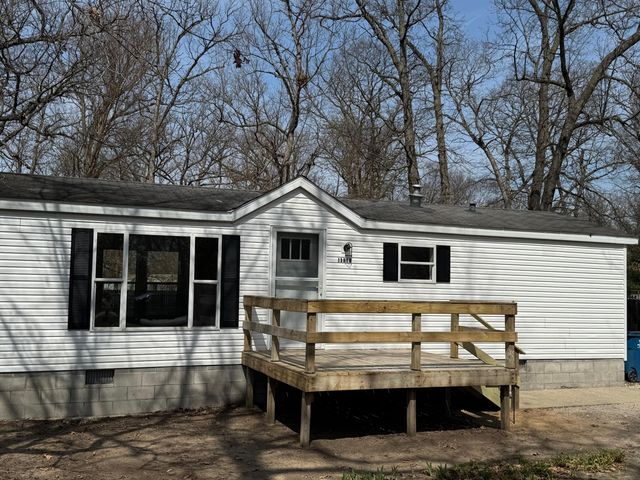 15016 Heritage Drive W, Wheatfield, IN 46392