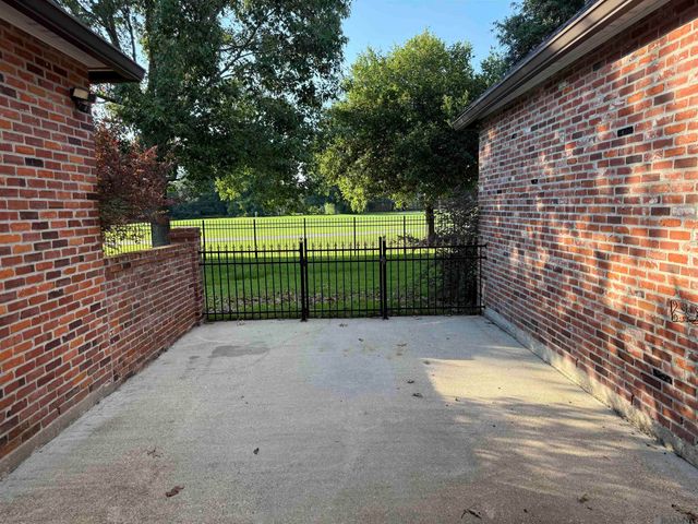 59270 Island Dr, Plaquemine, LA 70764