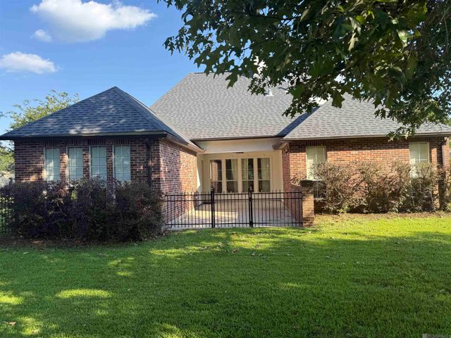 59270 Island Dr, Plaquemine, LA 70764